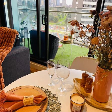 Cozy 1 Bed Apt & Spa,Free Parking ,Phenomena Views Melbourne Kültér fotó