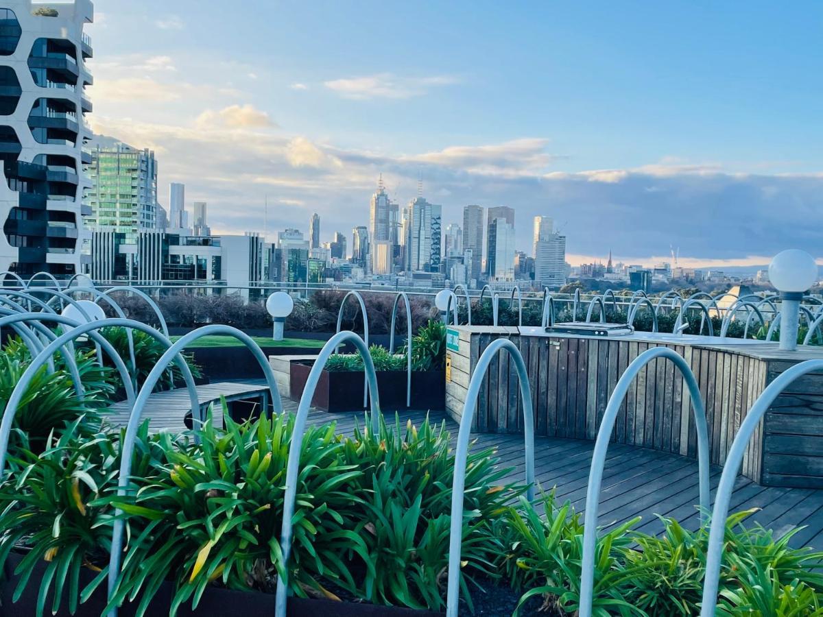 Cozy 1 Bed Apt & Spa,Free Parking ,Phenomena Views Melbourne Kültér fotó