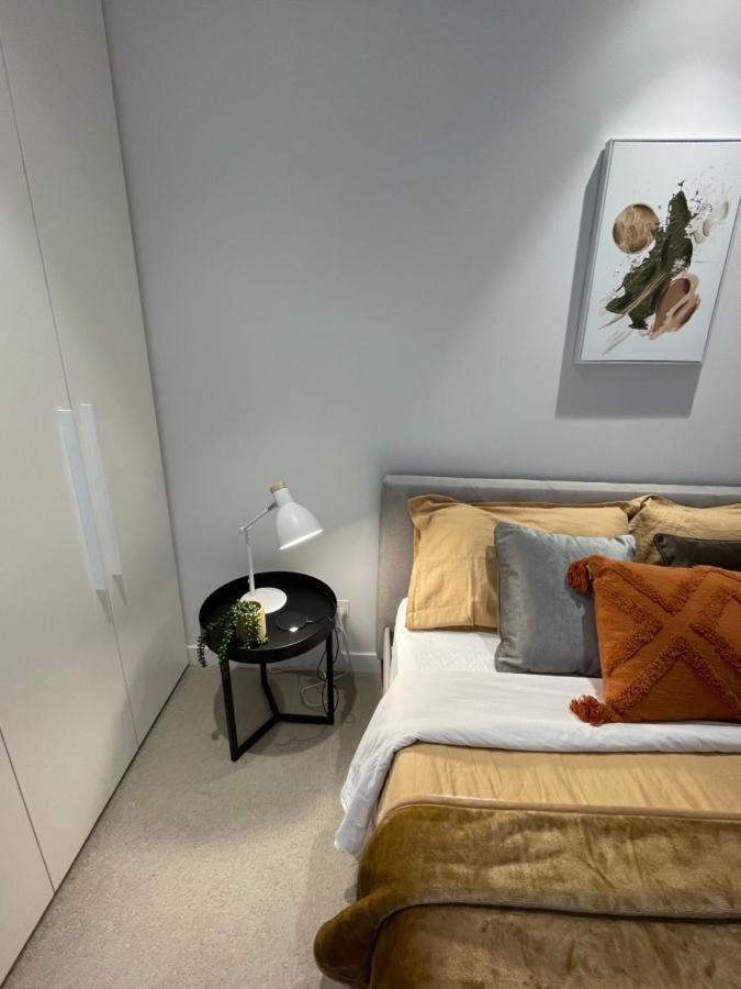 Cozy 1 Bed Apt & Spa,Free Parking ,Phenomena Views Melbourne Kültér fotó