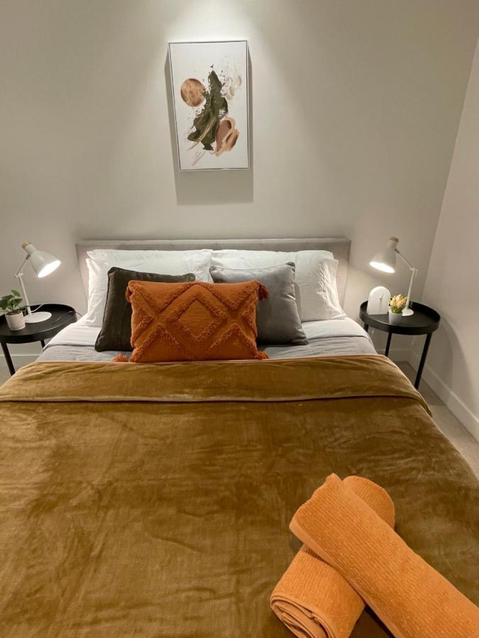 Cozy 1 Bed Apt & Spa,Free Parking ,Phenomena Views Melbourne Kültér fotó