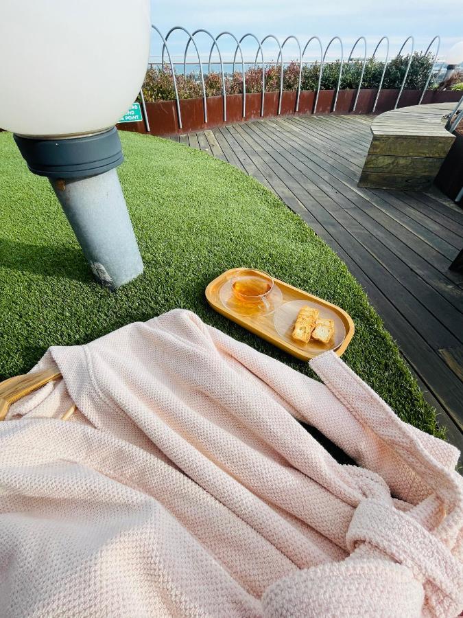 Cozy 1 Bed Apt & Spa,Free Parking ,Phenomena Views Melbourne Kültér fotó